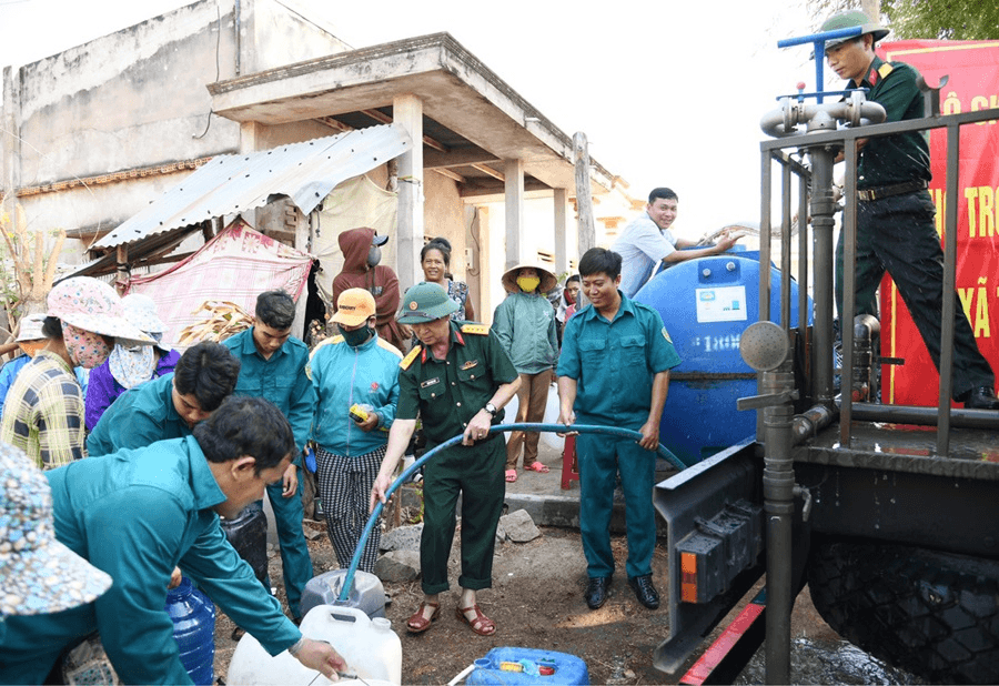 LLVT tỉnh Bình Thuận căng sức giúp dân chống hạn