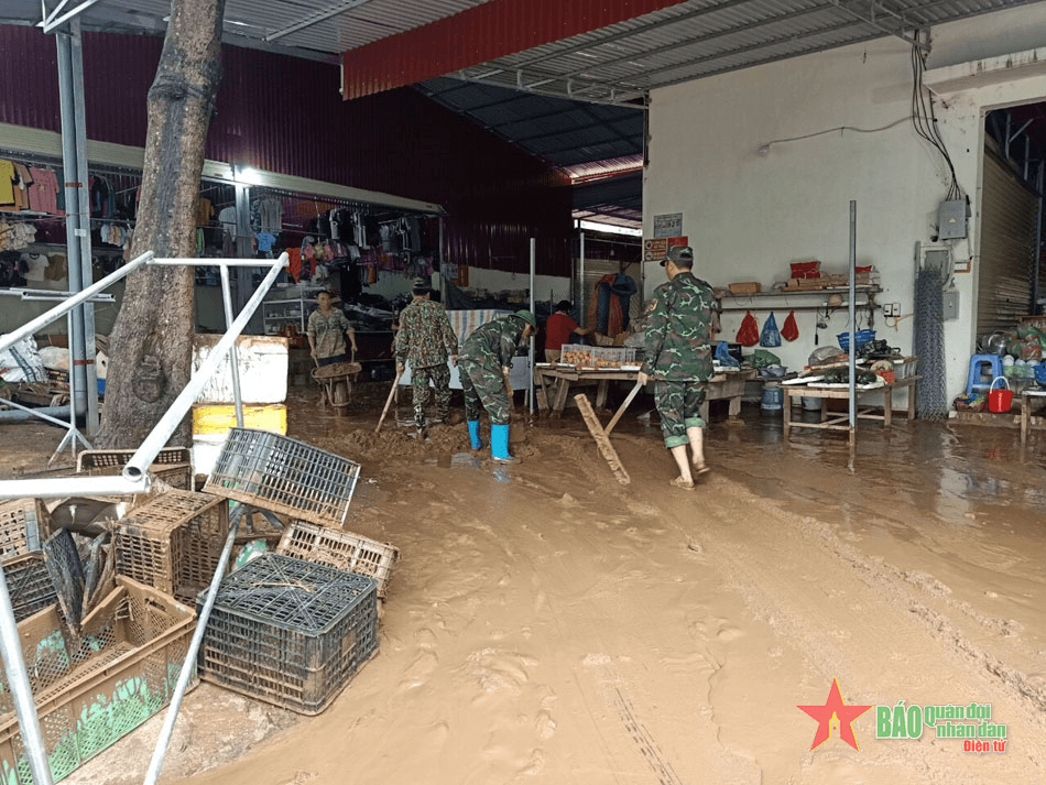 Điện Biên: Hơn 150 cán bộ, chiến sĩ lực lượng vũ trang khắc phục hậu quả thiên tai
