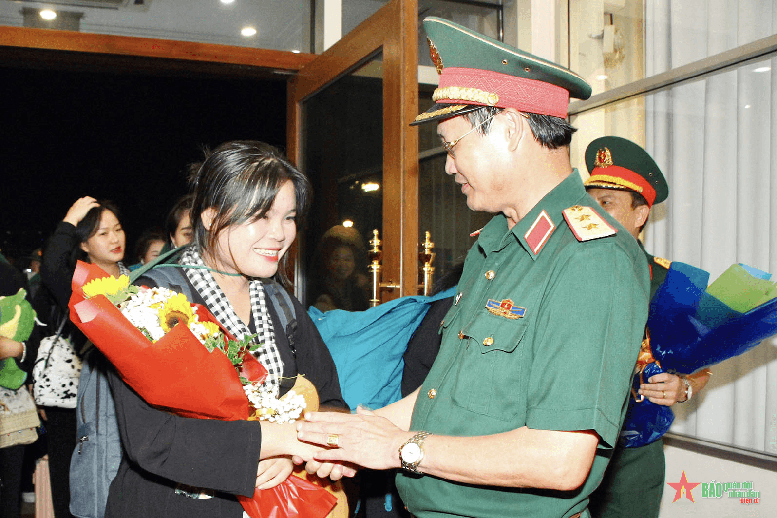 Bộ tư lệnh TP Hồ Chí Minh đón khối nữ du kích miền Nam hoàn thành xuất sắc nhiệm vụ trở về