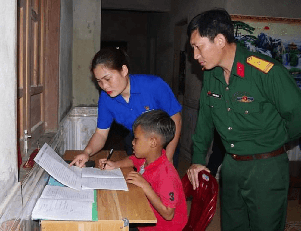 Vùng biên khởi sắc từ “3 bám, 4 cùng, 6 xóa”
