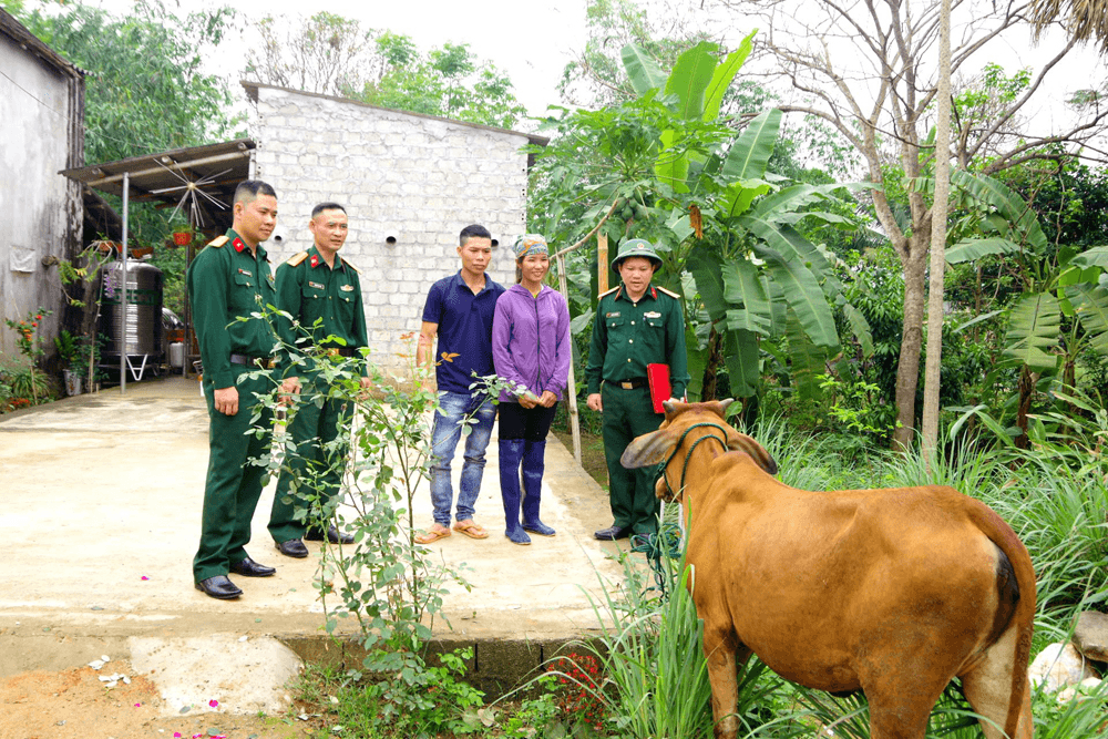 Giúp người dân bản Mó thoát nghèo