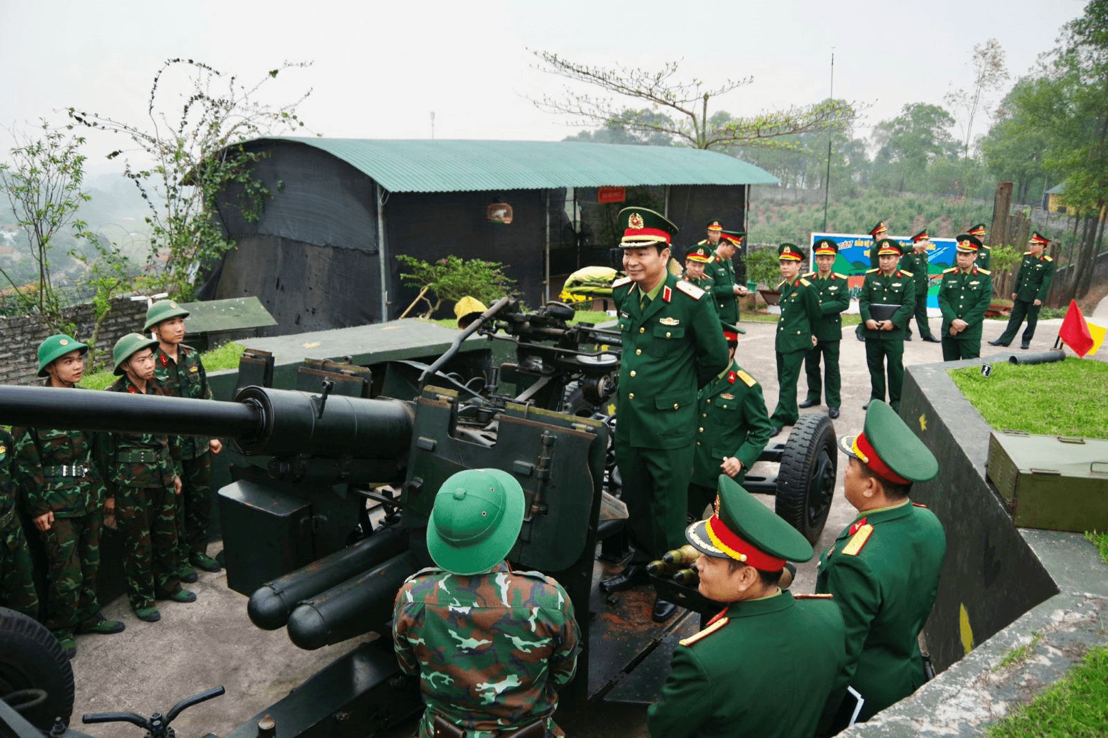 Viết tiếp trang sử vẻ vang của Binh đoàn Hương Giang anh hùng