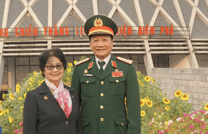 "Chú Tuấn"