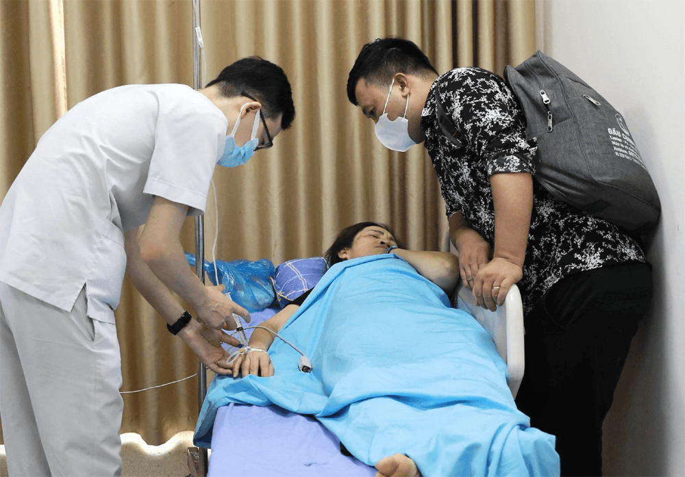 350 công nhân nghi ngộ độc tại Vĩnh Phúc