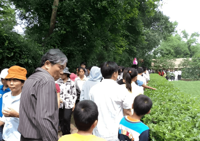 Tháng 5 về thăm quê Bác