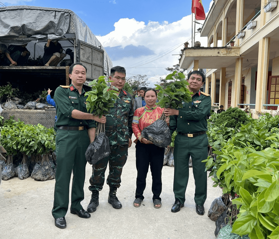 “Biết từng ngõ, rõ hoàn cảnh từng nhà” để giúp dân hiệu quả