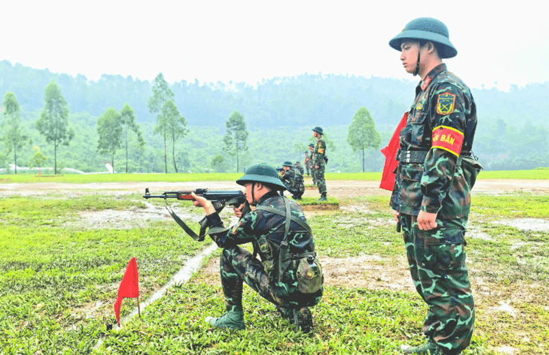 Luyện “3 tiếng nổ” ở Lữ đoàn 168