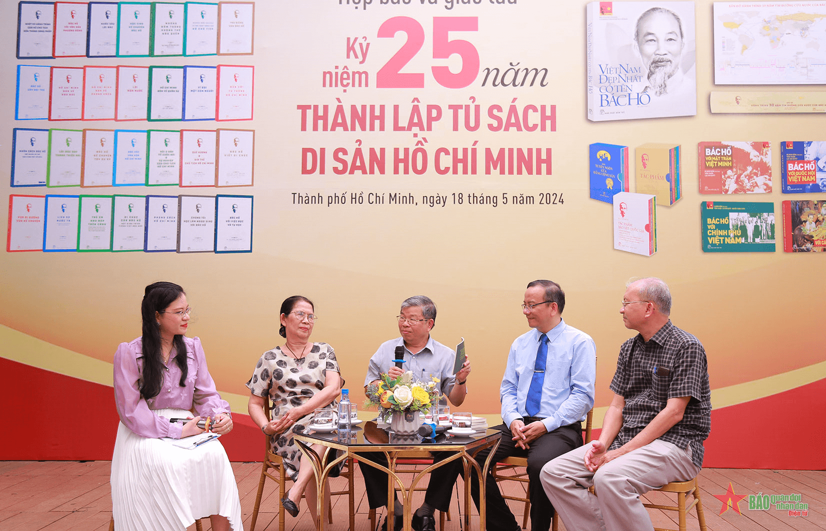 Phát huy giá trị tủ sách “Di sản Hồ Chí Minh”