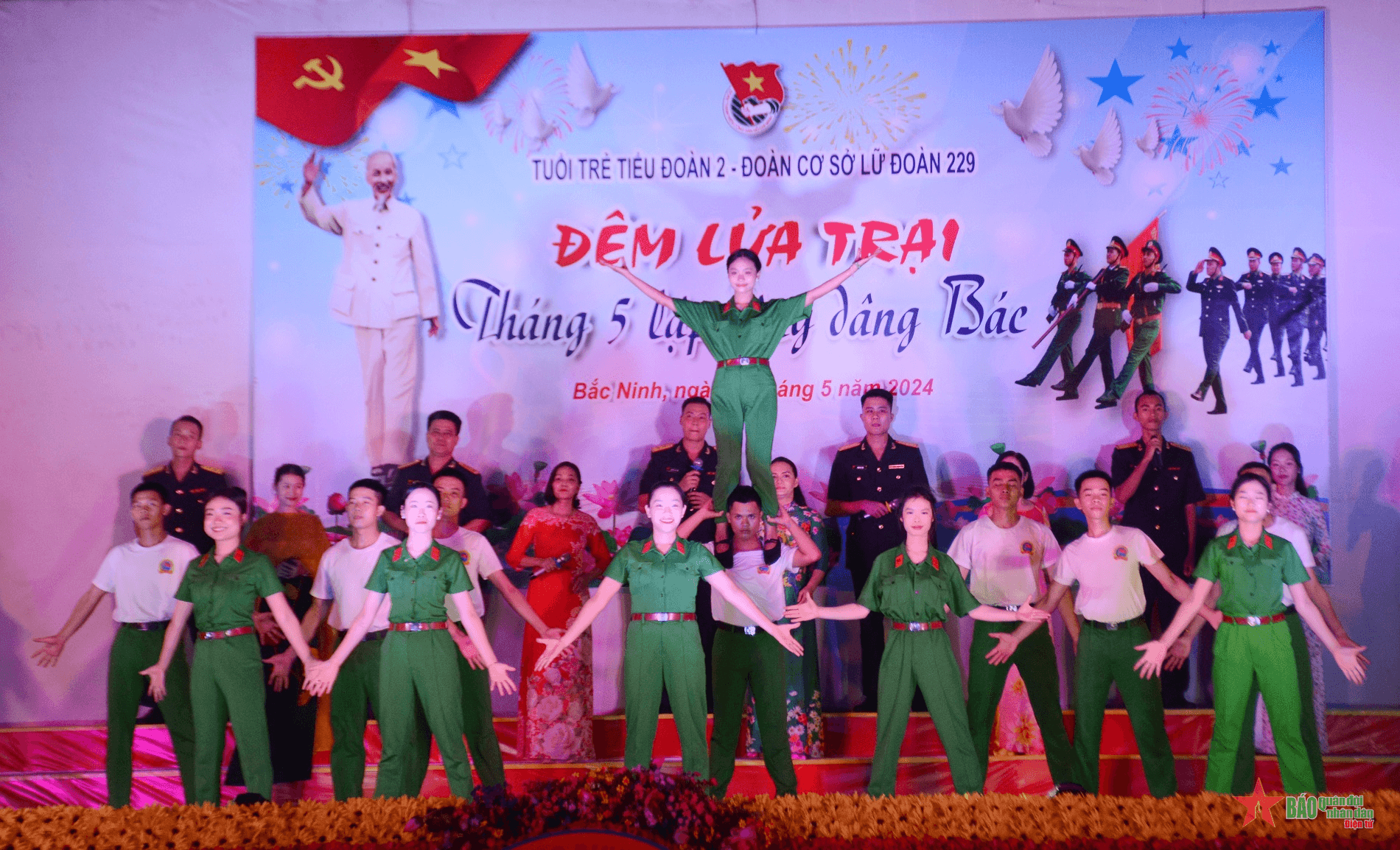 Chương trình giao lưu lửa trại truyền thống “Tháng 5 lập công dâng Bác”