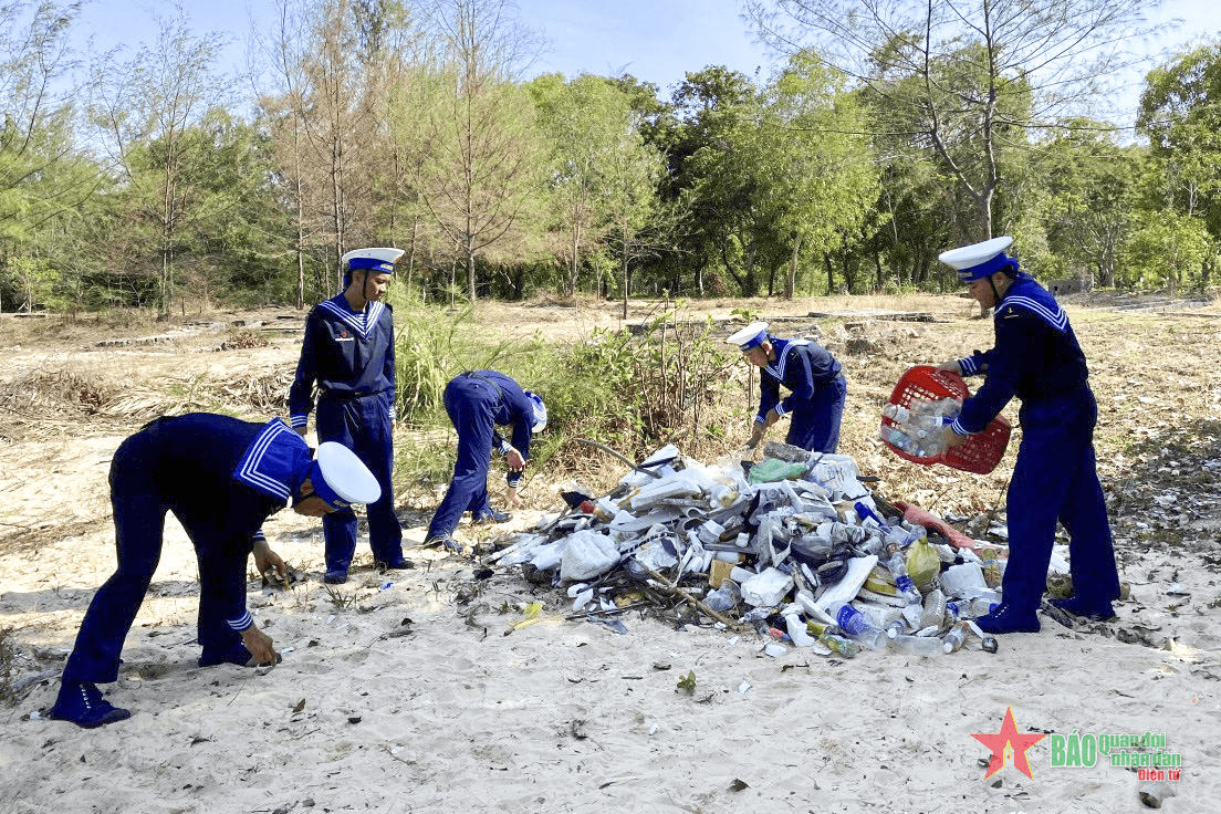 Tiểu đoàn 563, Vùng 5 Hải quân tổ chức “Ngày Chủ nhật xanh”
