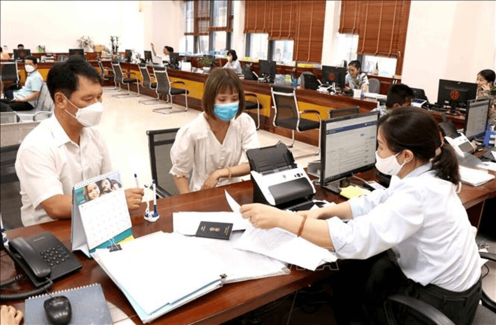 Thủ tướng chỉ thị tiếp tục đẩy mạnh cắt giảm, đơn giản hóa thủ tục hành chính phục vụ người dân, doanh nghiệp