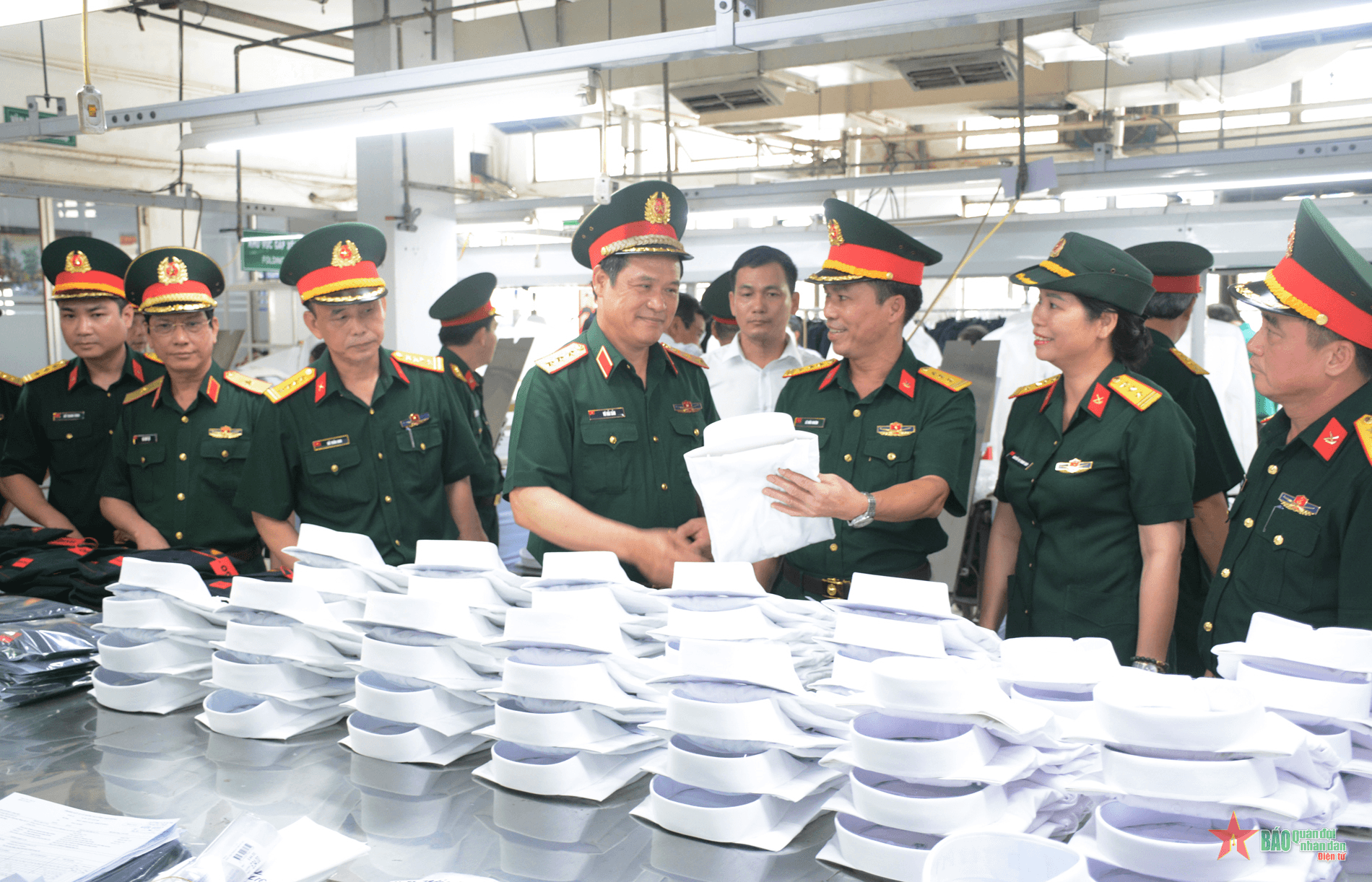Thượng tướng Vũ Hải Sản làm việc với Tổng công ty 28 về sản xuất, kinh doanh