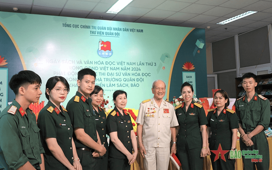 Thành công lớn của công tác chính trị tại Mặt trận Điện Biên Phủ