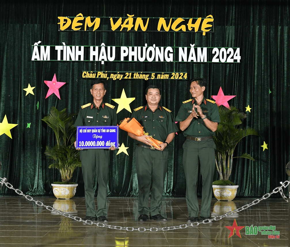 An Giang: “Ấm tình hậu phương”