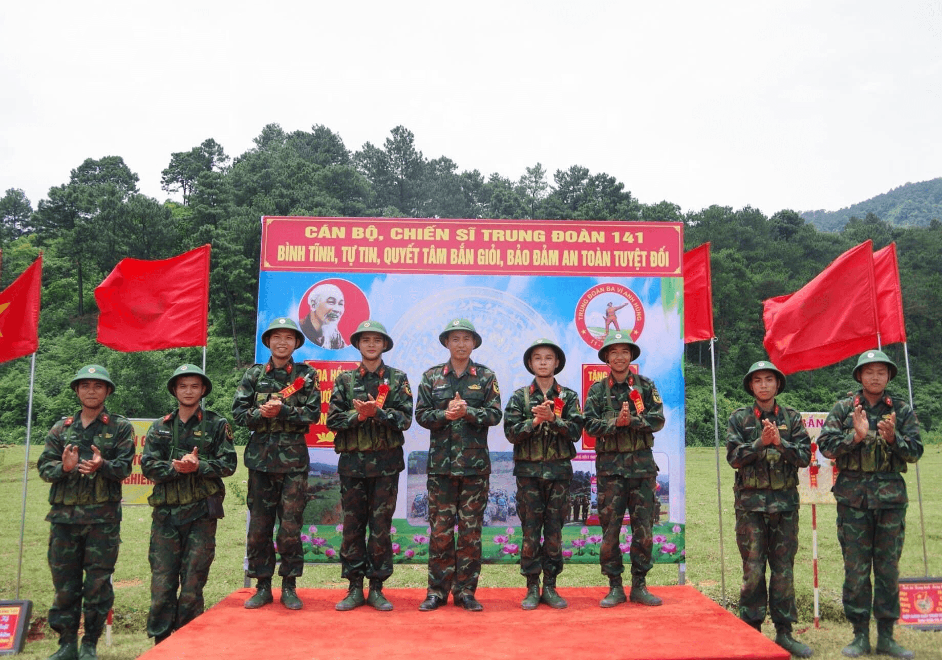 Chiến sĩ mới tự tin thực hành “3 tiếng nổ”