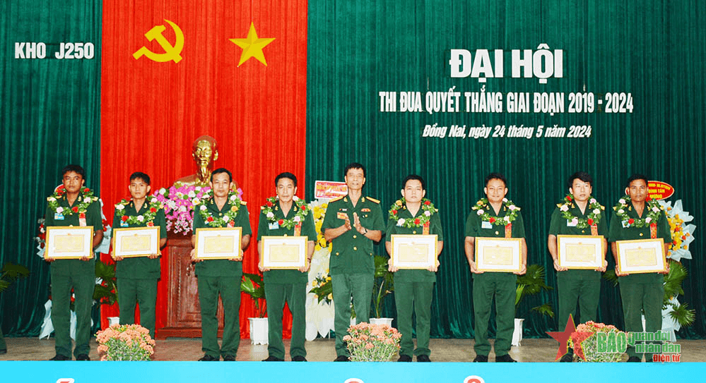 Phong trào thi đua khơi nguồn sáng tạo, thúc đẩy Kho J250 hoàn thành tốt mọi nhiệm vụ