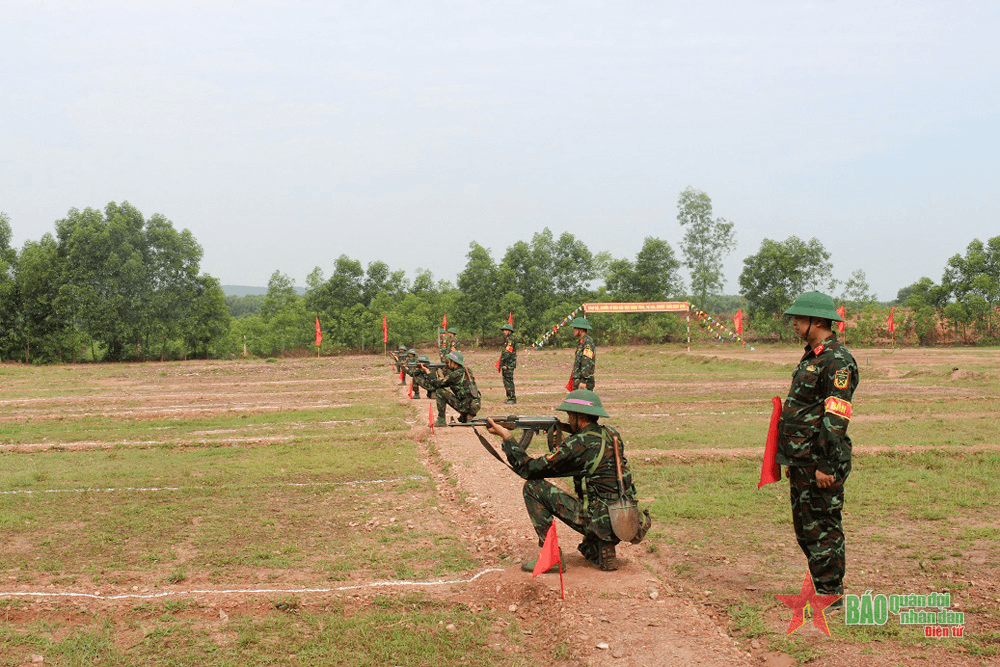 Thao trường nở hoa quyết thắng