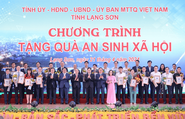Agribank tài trợ 10 tỷ đồng xây dựng 200 căn nhà cho hộ nghèo tại tỉnh Lạng Sơn