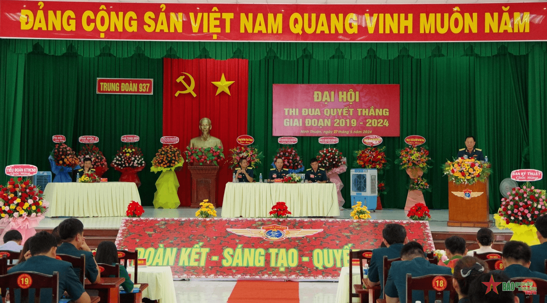 Trung đoàn 937 thi đua thực hiện nhiệm vụ sẵn sàng chiến đấu, huấn luyện bay và bảo đảm an toàn bay
