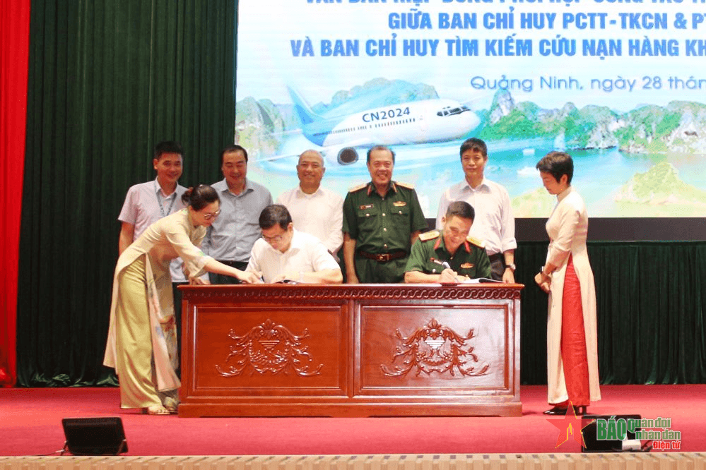 Ký kết văn bản hiệp đồng phối hợp công tác tìm kiếm cứu nạn hàng không
