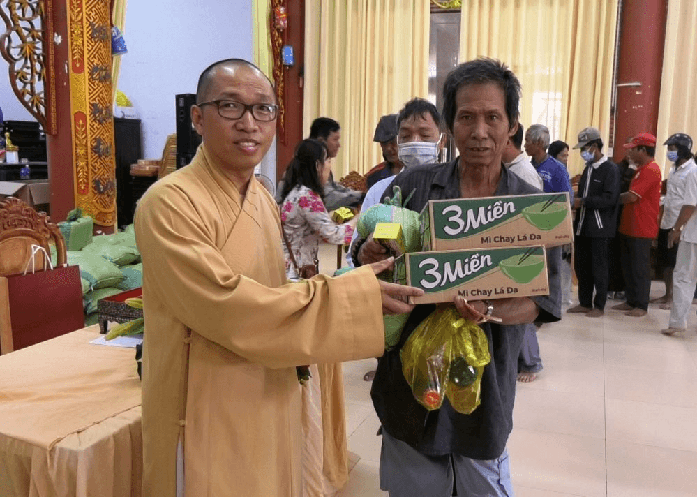 Đại đức Thích Phước Huệ - tấm gương sáng về học và làm theo Bác