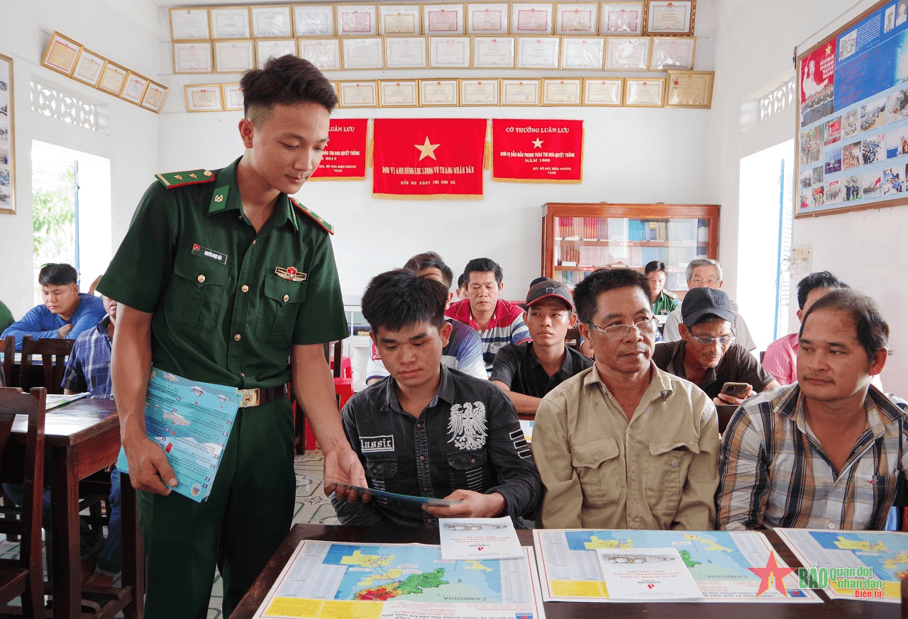 Cà Mau: Nâng cao nhận thức pháp luật cho ngư dân