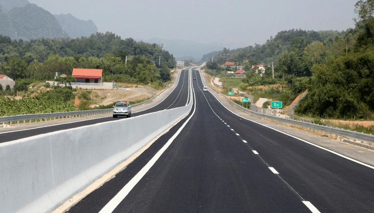 Thêm nguồn lực cho hạ tầng giao thông chiến lược