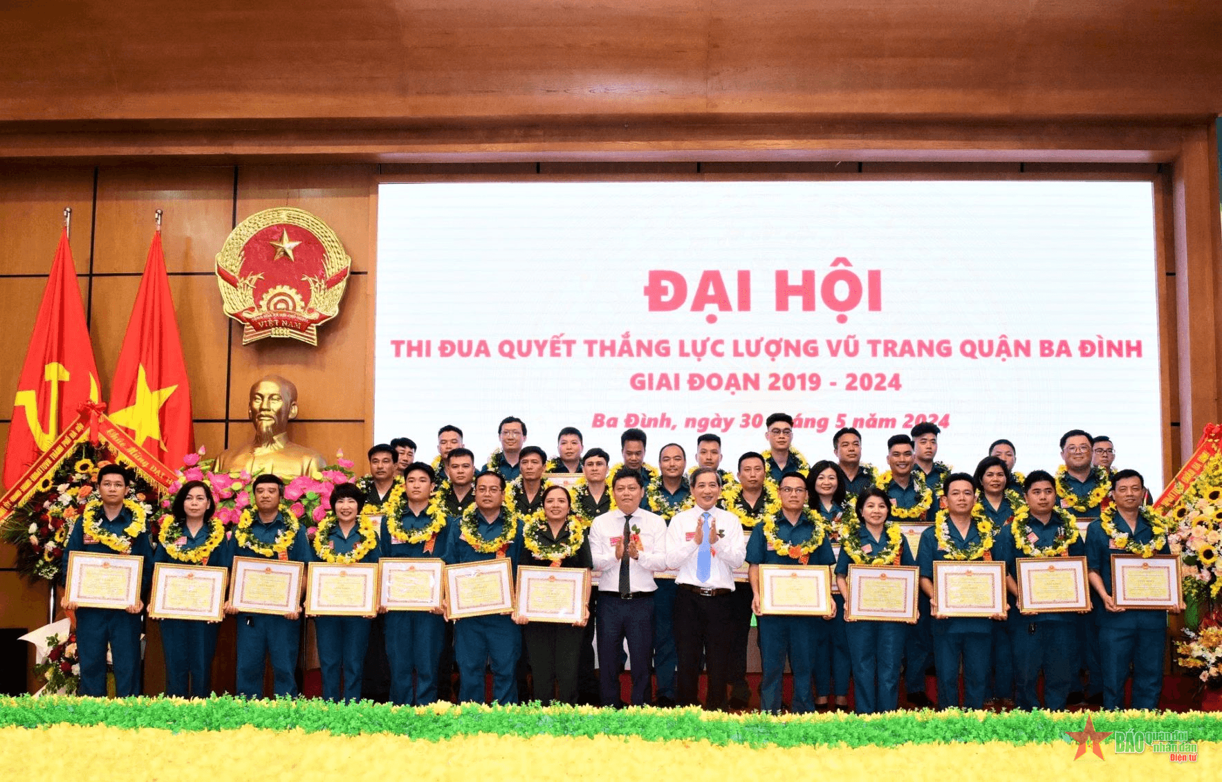 Lực lượng vũ trang quận Ba Đình và thị xã Sơn Tây (Hà Nội) thi đua hoàn thành tốt nhiệm vụ