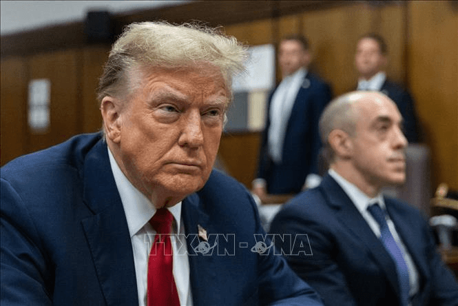 Ông Donald Trump trở thành cựu Tổng thống đầu tiên bị kết tội hình sự