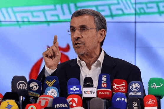 Iran: Cựu Tổng thống Mahmoud Ahmadinejad đăng ký tranh cử tổng thống