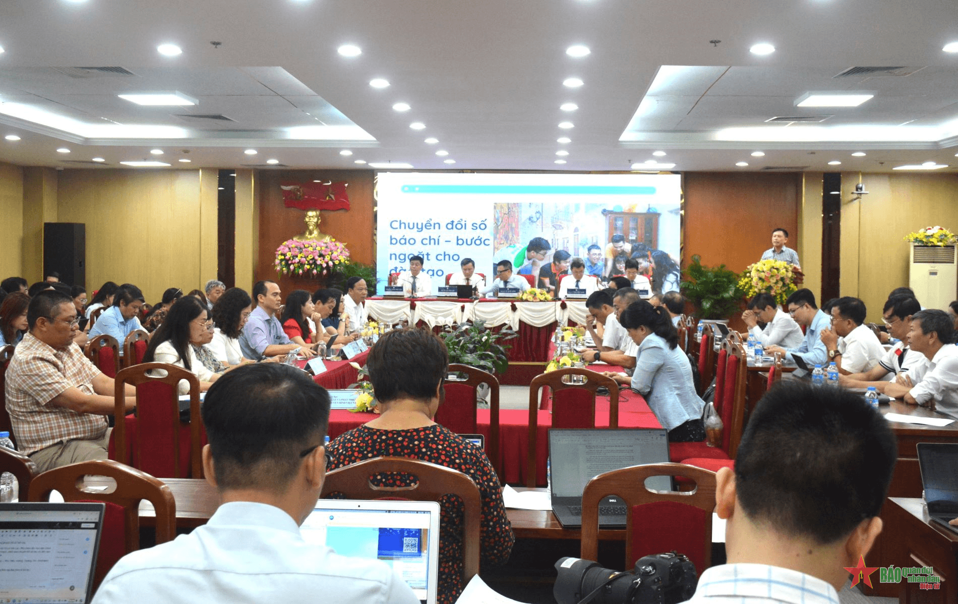 Nâng cao chất lượng đào tạo báo chí số