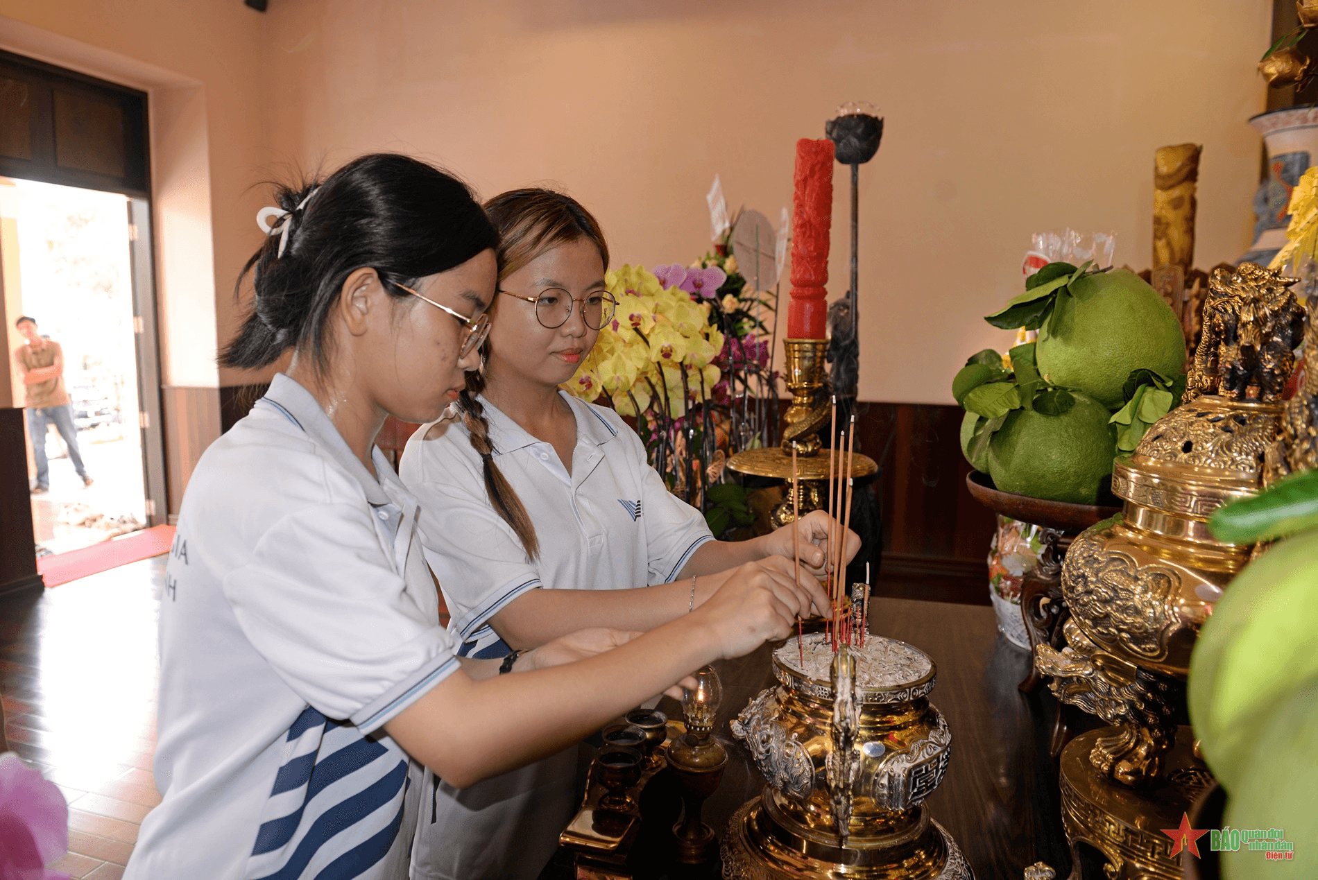 Nhớ Bác qua những dòng lưu bút
