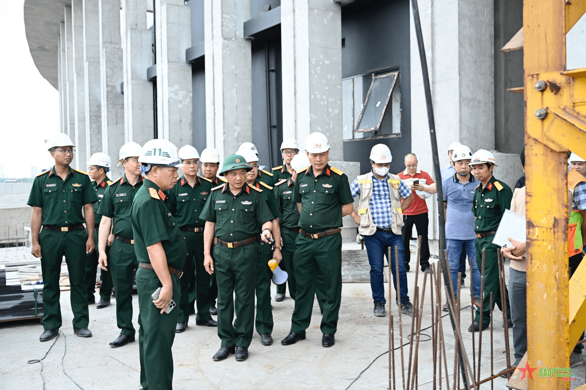 Thượng tướng Trịnh Văn Quyết: Tuân thủ nghiêm pháp luật Nhà nước, các quy định của Bộ Quốc phòng về đầu tư xây dựng cơ bản