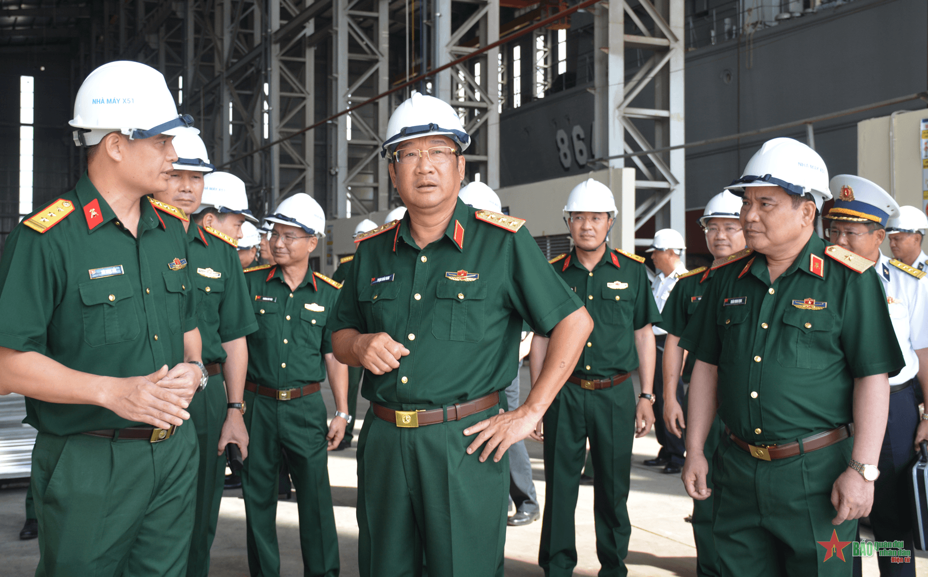 Thượng tướng Phạm Hoài Nam: Đầu tư trang thiết bị hiện đại để nâng cao năng lực sửa chữa, đóng mới các loại tàu