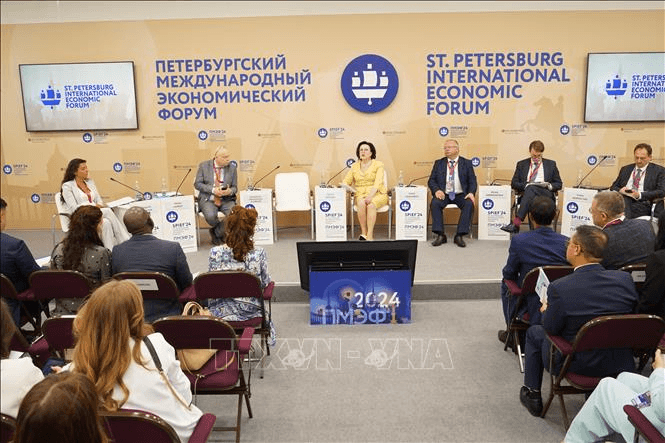 Việt Nam đối thoại về kiểm toán tại Diễn đàn Kinh tế Quốc tế St. Petersburg