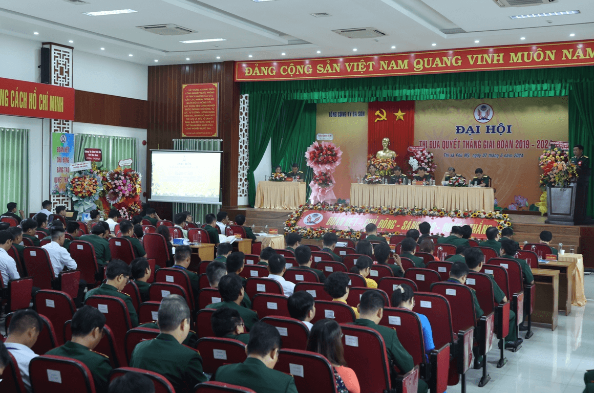 Tổng công ty Ba Son nâng cao năng lực đóng mới, sửa chữa nhiều loại tàu, thuyền hiện đại