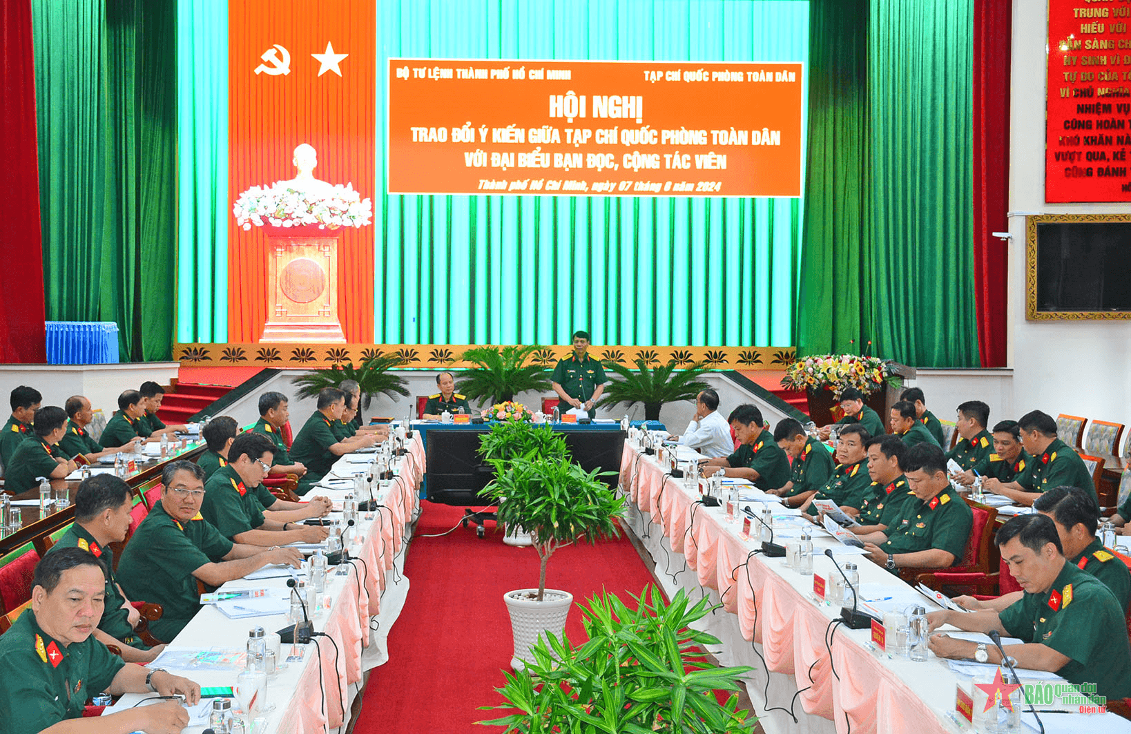 Tăng cường gắn kết Tạp chí Quốc phòng toàn dân với bạn đọc Lực lượng vũ trang TP Hồ Chí Minh
