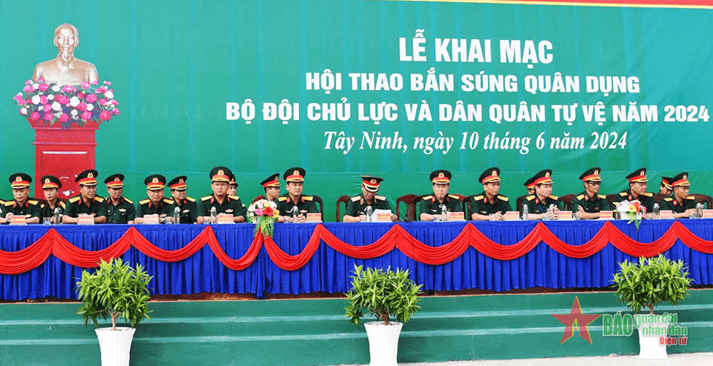 Quân khu 7 khai mạc hội thao bắn súng quân dụng