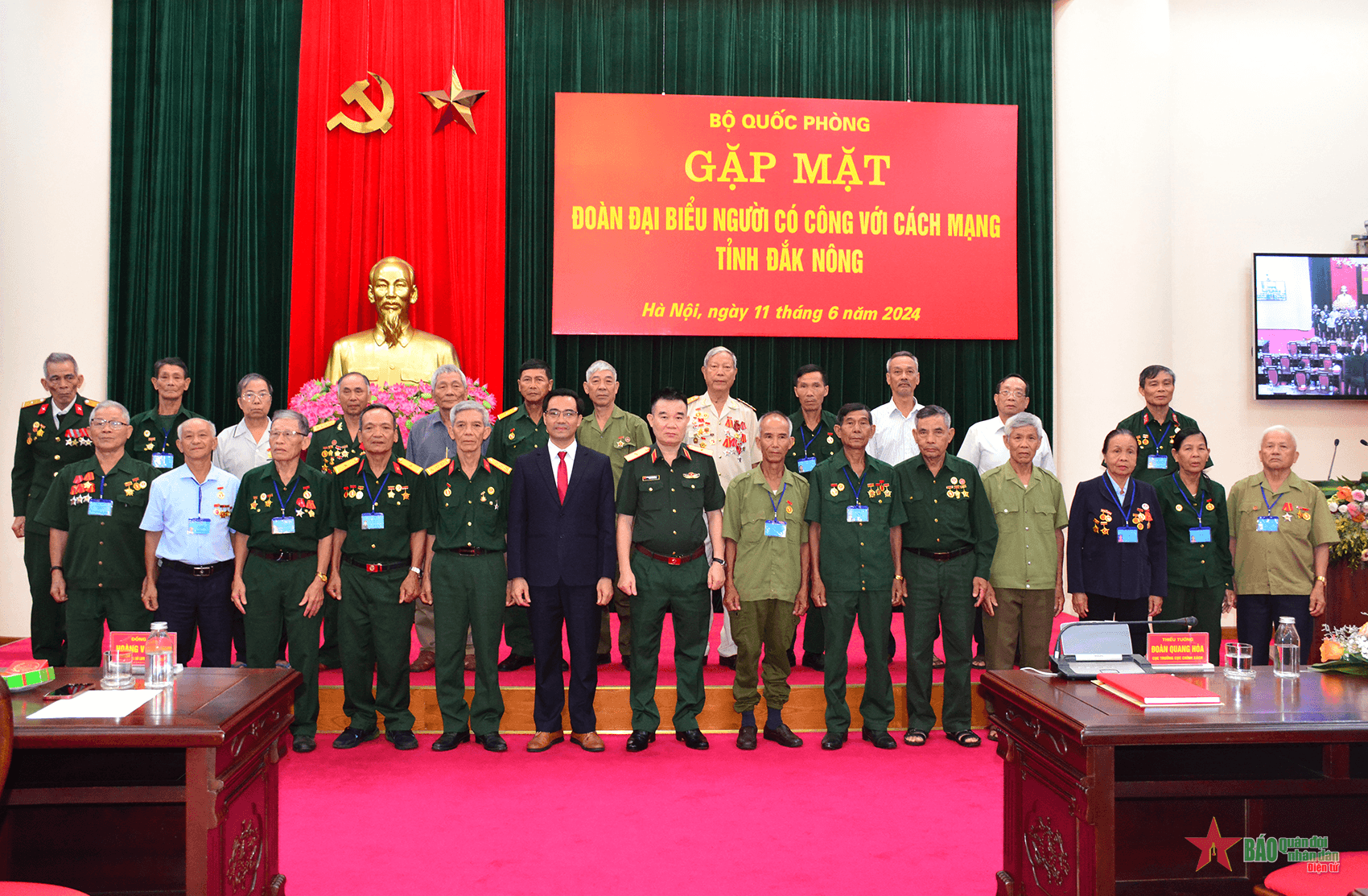 Bộ Quốc phòng gặp mặt đoàn đại biểu người có công với cách mạng tỉnh Đắk Nông