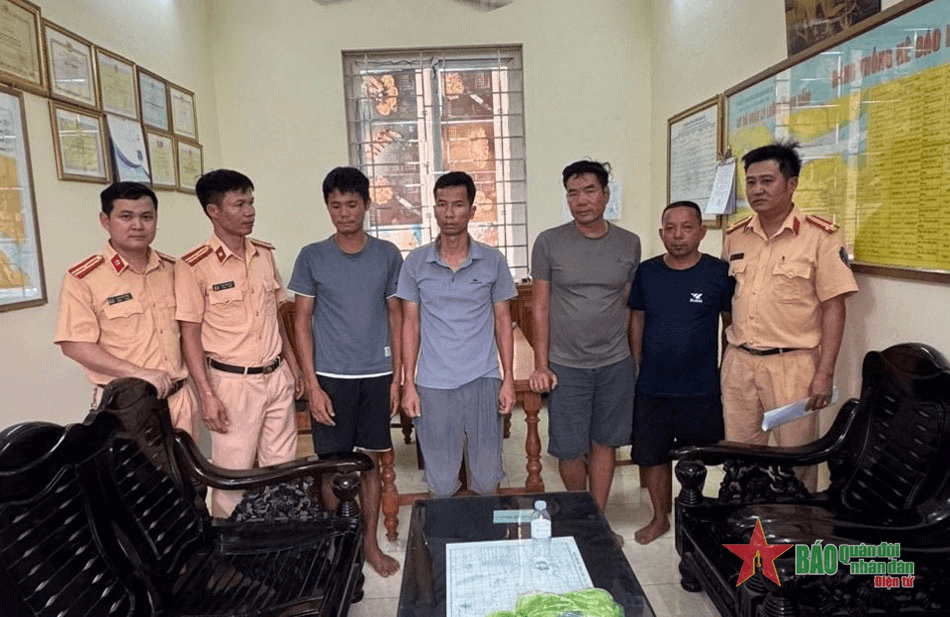 Cục Cảnh sát giao thông: Phối hợp bắt quả tang 4 đối tượng đánh bạc trên sông