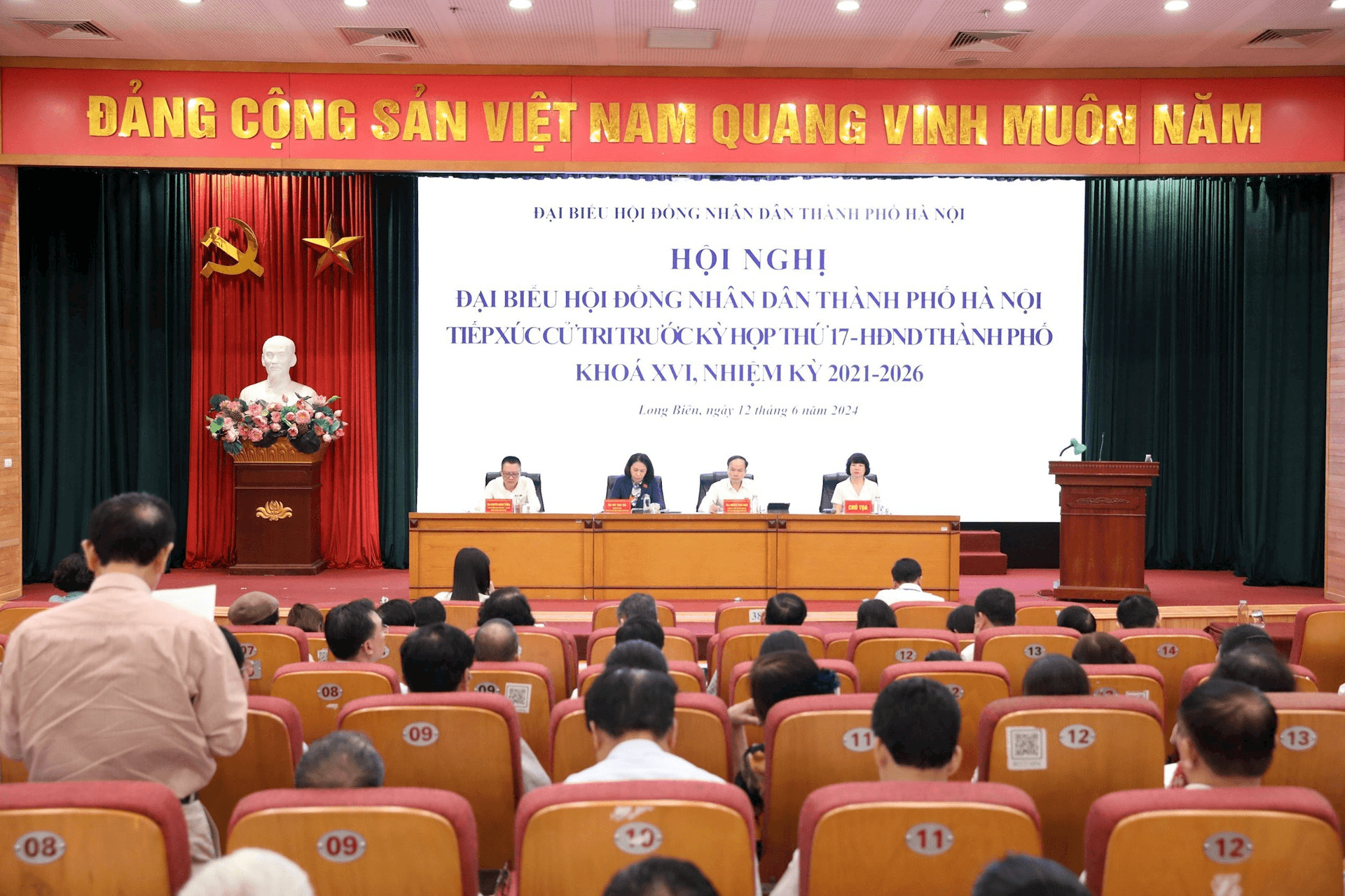 Cử tri Long Biên kiến nghị đẩy nhanh tiến độ dự án nhà ở xã hội Thượng Thanh