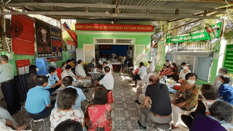Tâm sự đảng viên: Sinh hoạt chi bộ hay họp tổ dân phố?