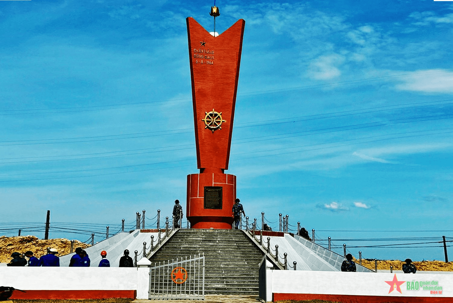Hoàn thành công trình sửa chữa Tượng đài Chiến thắng trận đầu của Hải quân nhân dân Việt Nam tại Sông Gianh
