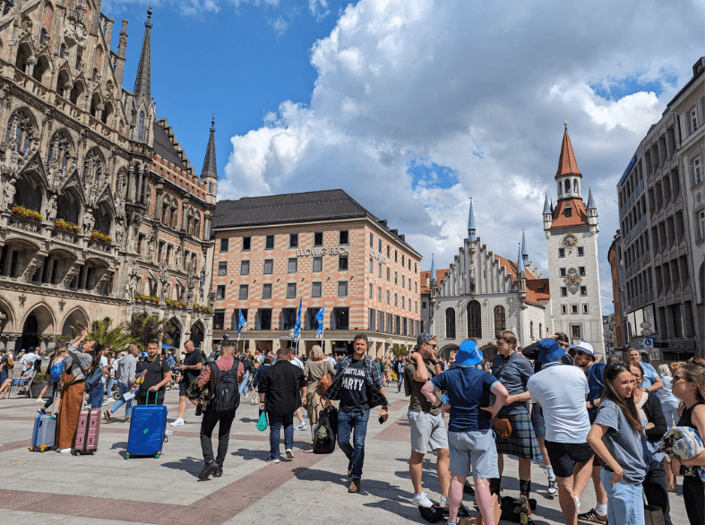 Đường tới Berlin: Đi tìm sự sống trong bảng tử thần
