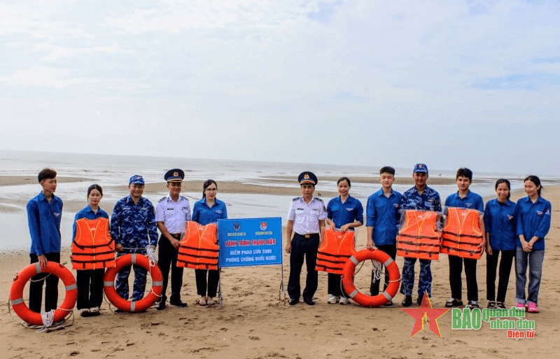 Chiến dịch Thanh niên tình nguyện hè năm 2024 ở Hải đội 102
