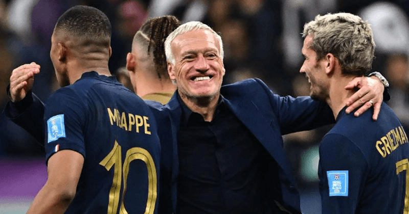 Đường tới Berlin: Kỷ lục của Deschamps, nhiệm vụ khả thi?