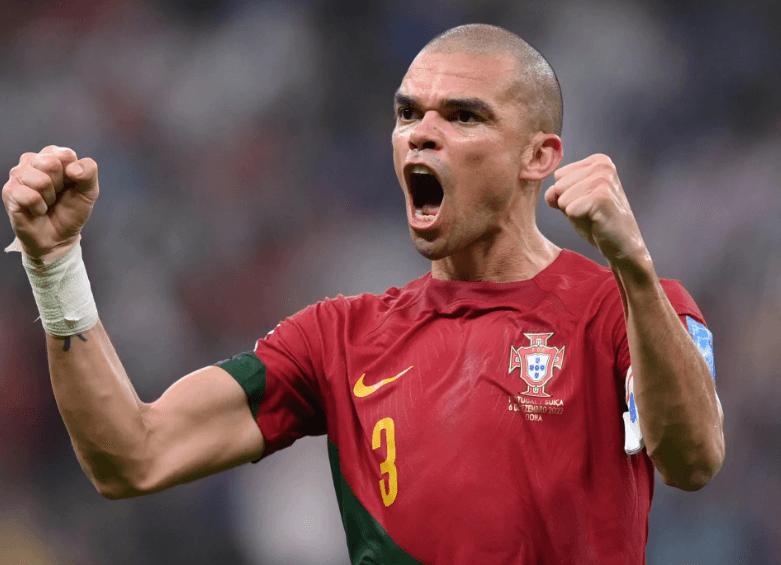Đường tới Berlin: Chuyện của Undav, Bakayoko và Pepe