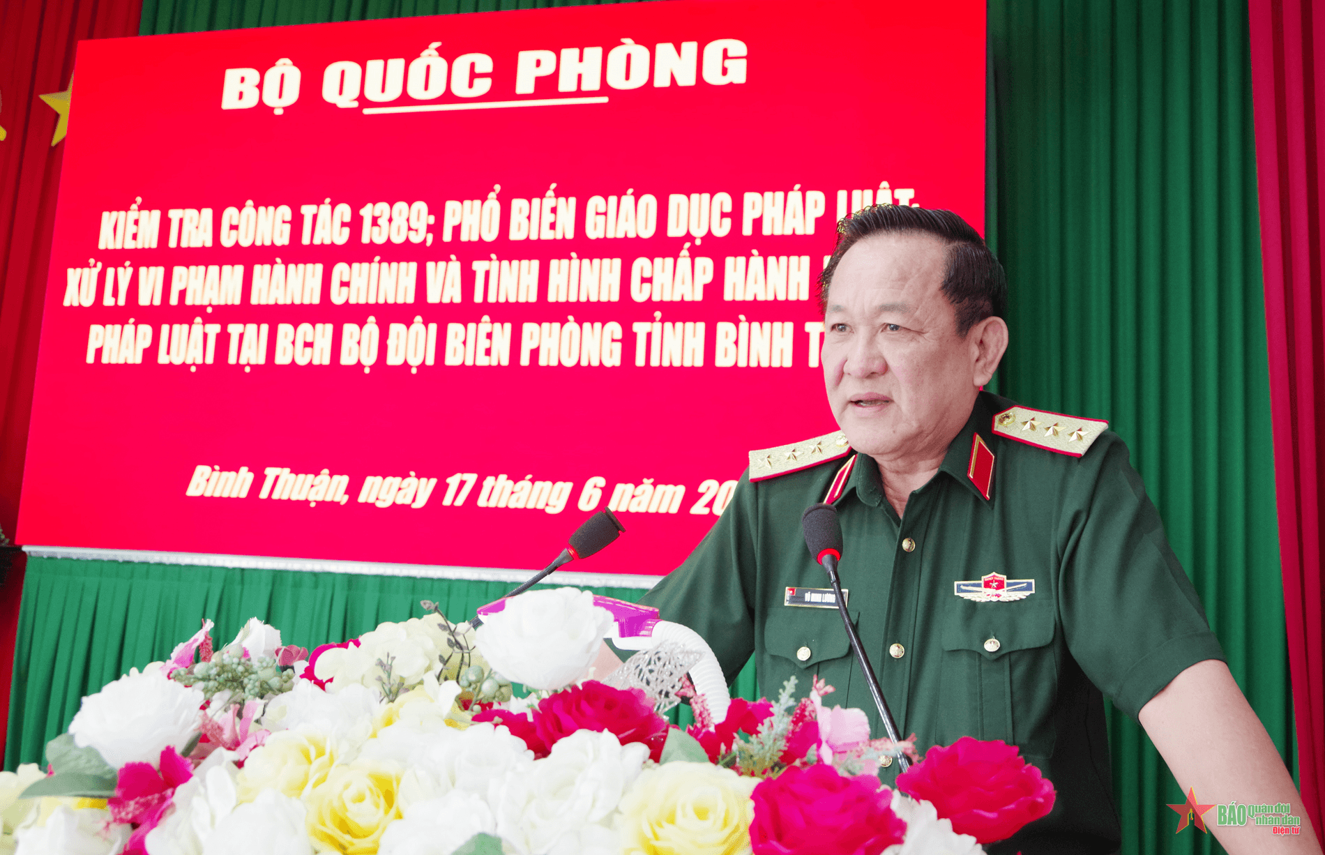 Thượng tướng Võ Minh Lương kiểm tra Bộ đội Biên phòng tỉnh Bình Thuận