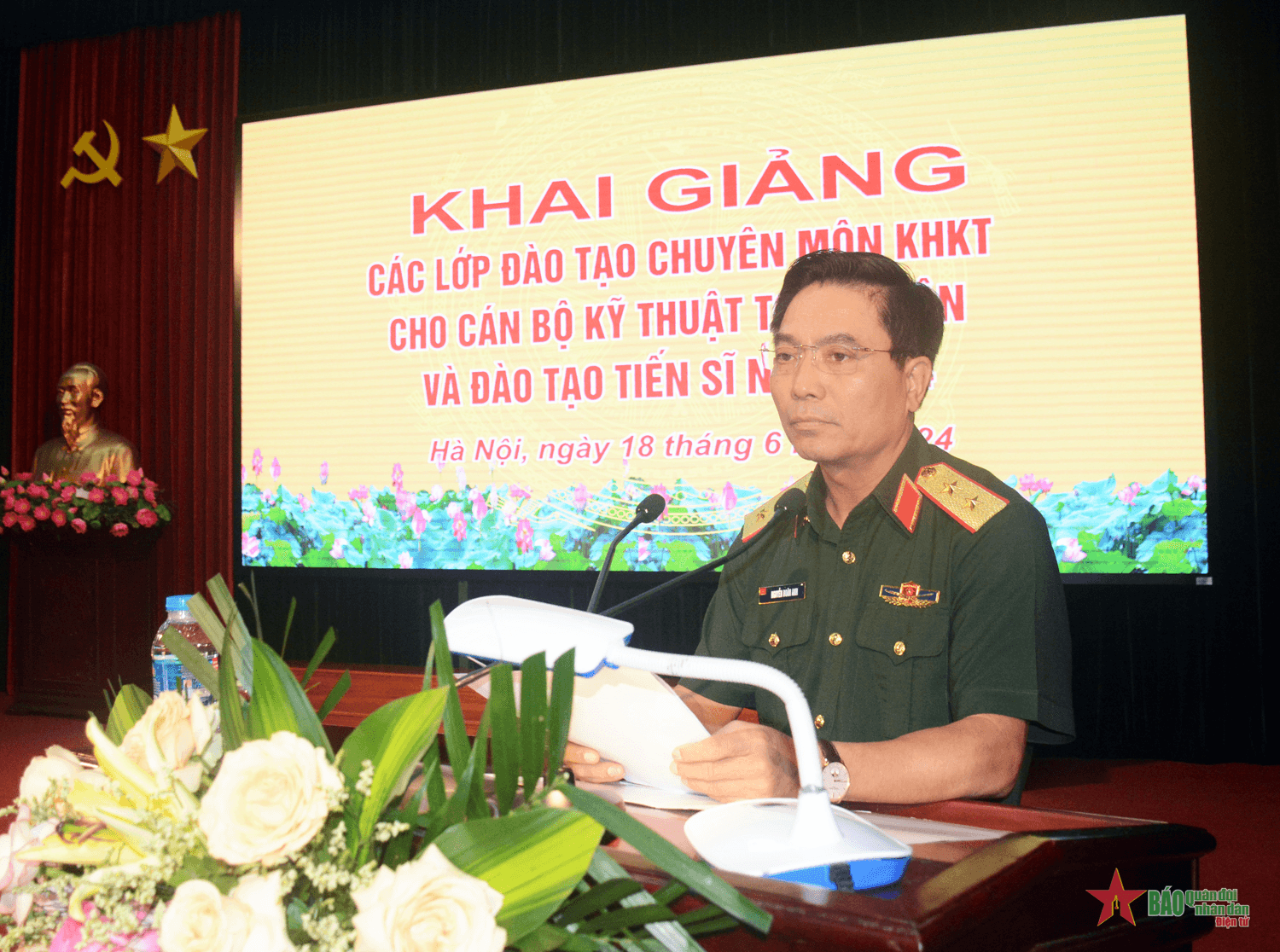 Nâng cao chất lượng đào tạo chuyên môn khoa học kỹ thuật và đào tạo sau đại học
