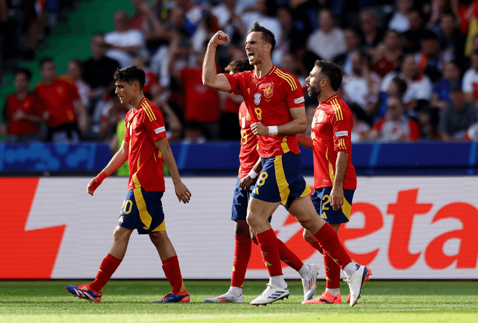 Đường tới Berlin: Tạm biệt tiki-taka, đây là Tây Ban Nha mới